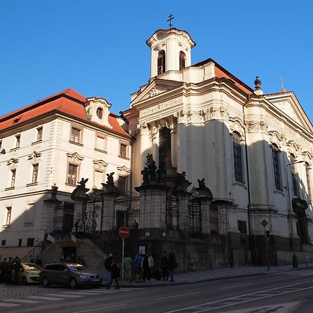 Apartments With Large Balcony, Parking Prague Exterior photo