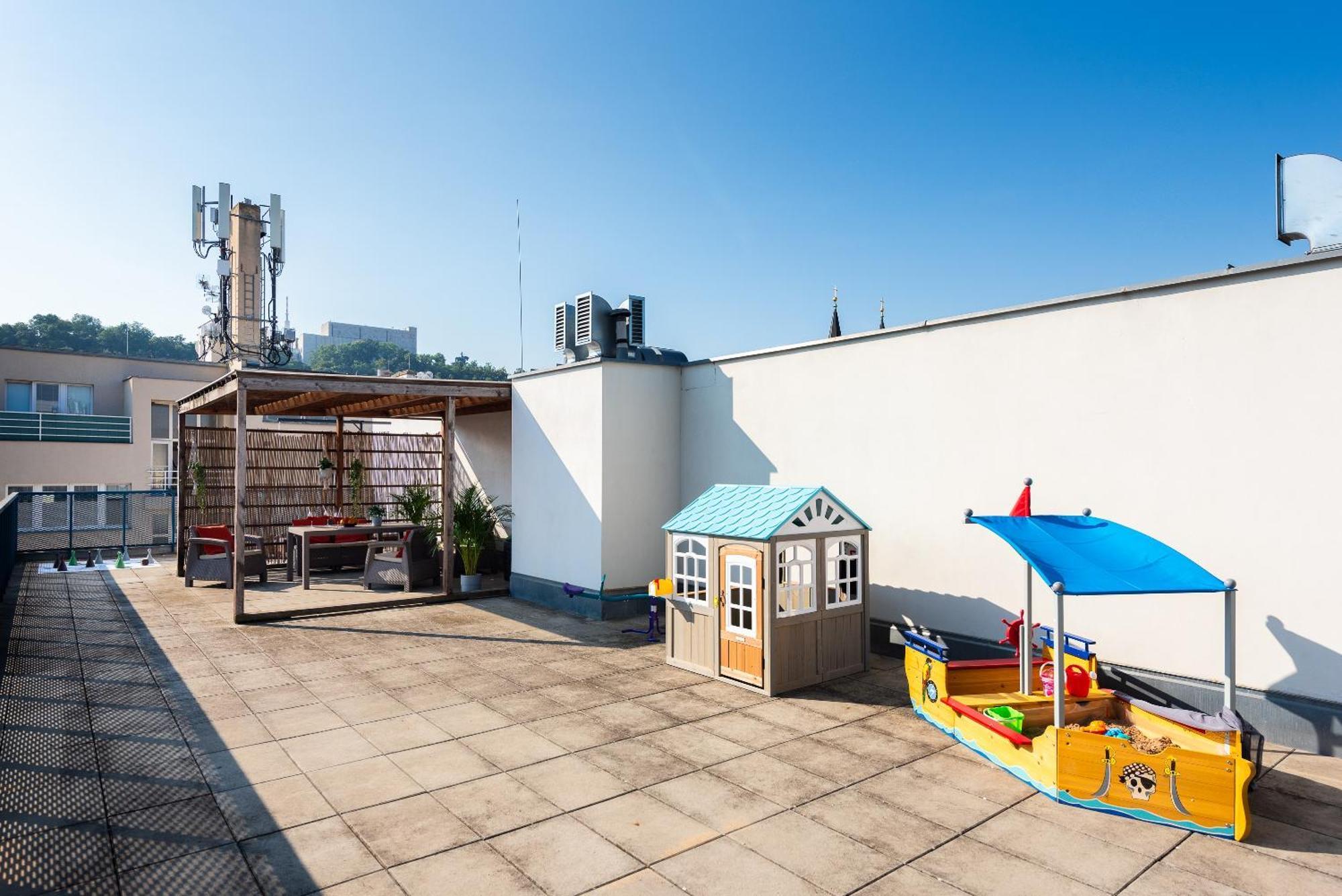 Apartments With Large Balcony, Parking Prague Exterior photo